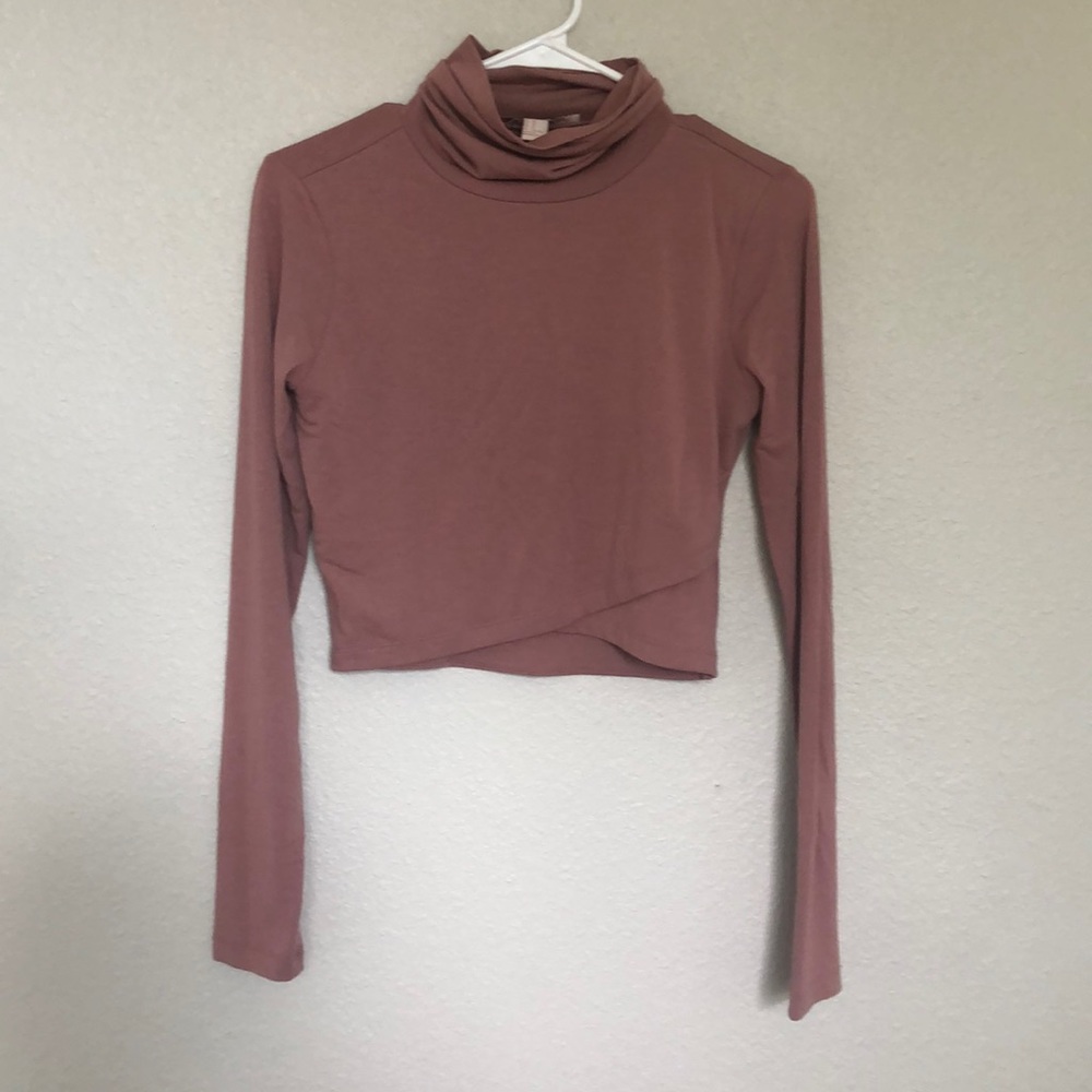 Forever21 crop top turtle neck